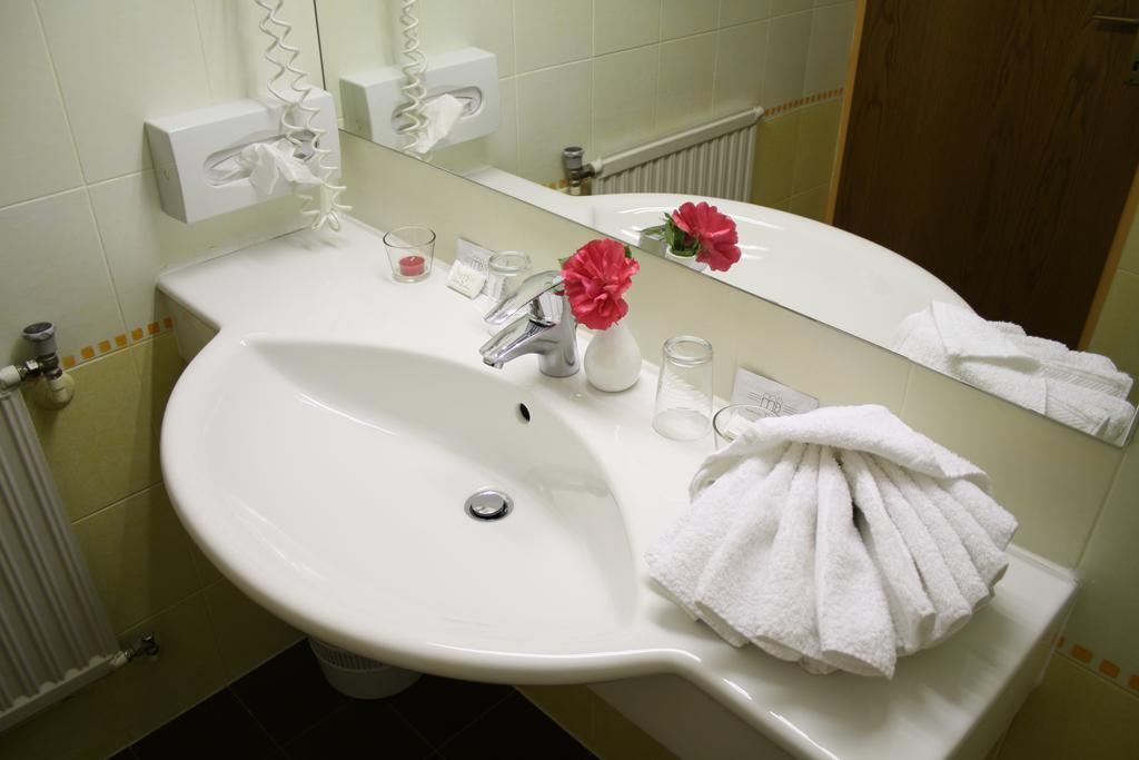 Vitalhotel Sonnblick Villach Værelse billede